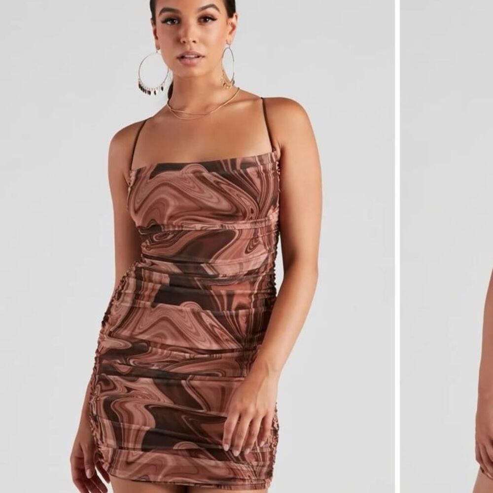 Windsor Trendsetting Icon Mesh Mini Dress